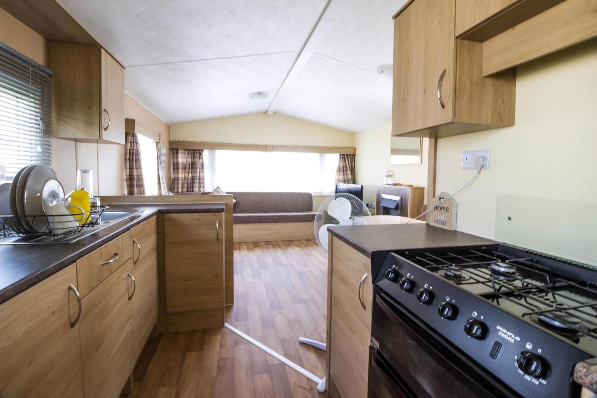 Superb 8 Berth Caravan Near Walton-On-The-Naze In Essex Ref 17175 ภายนอก รูปภาพ